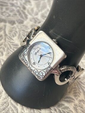 Brighton Liverpool watch, a women's silver-tone analog timepiece